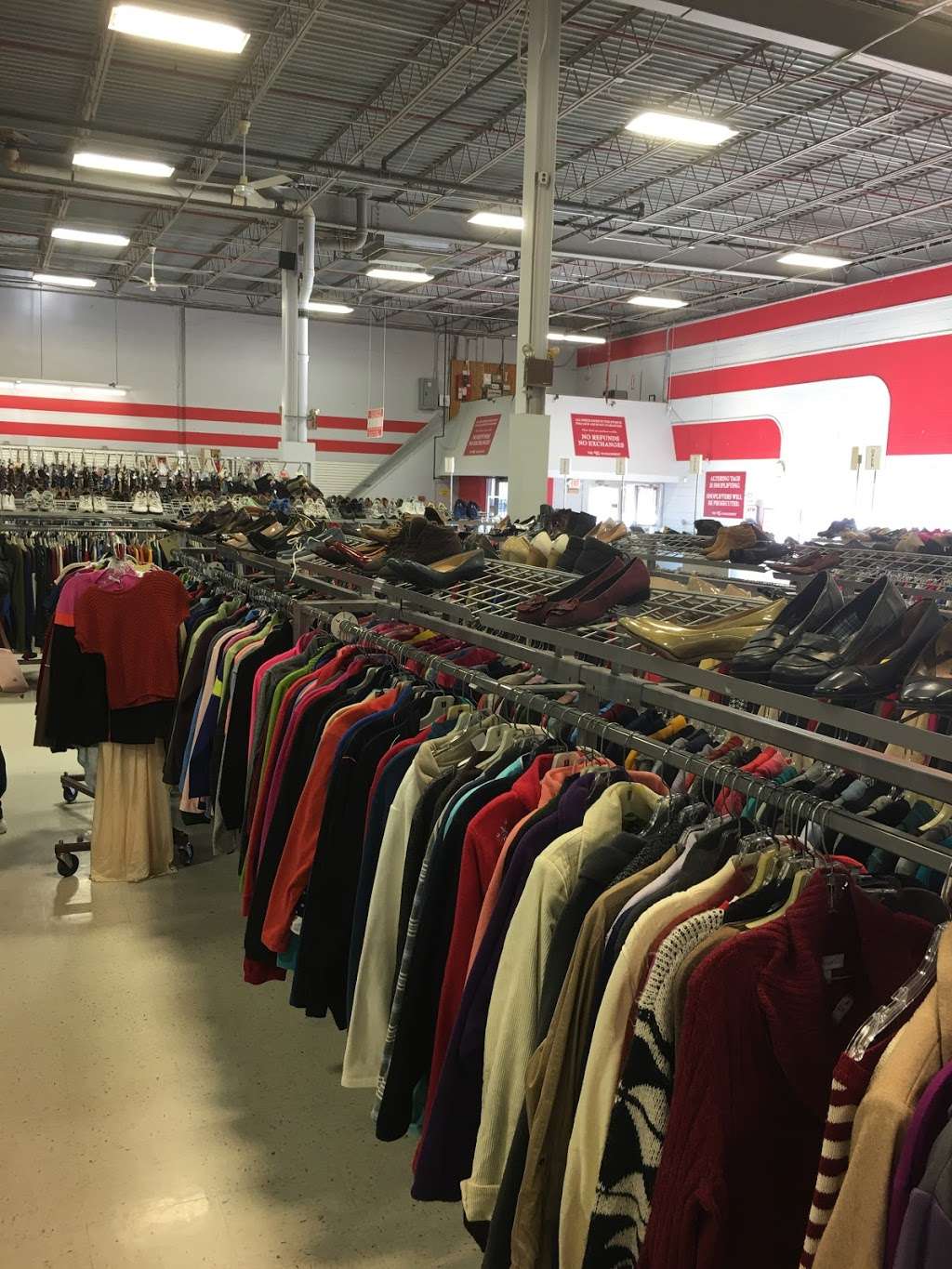 Village Thrift | 7533 S Crescent Blvd, Pennsauken Township, NJ 08109, USA | Phone: (215) 639-6930