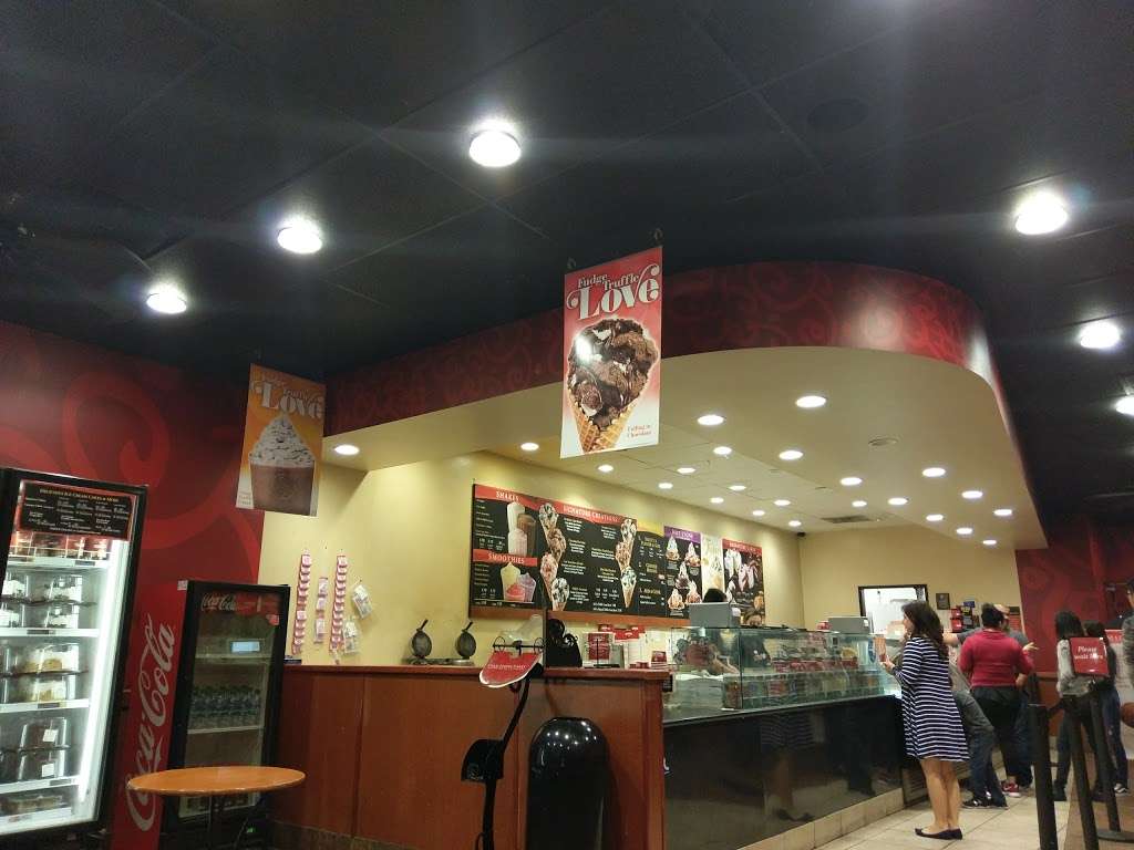 Cold Stone Creamery | 655 Saturn Blvd Ste A, Imperial Beach, CA 92154, USA | Phone: (619) 575-5200