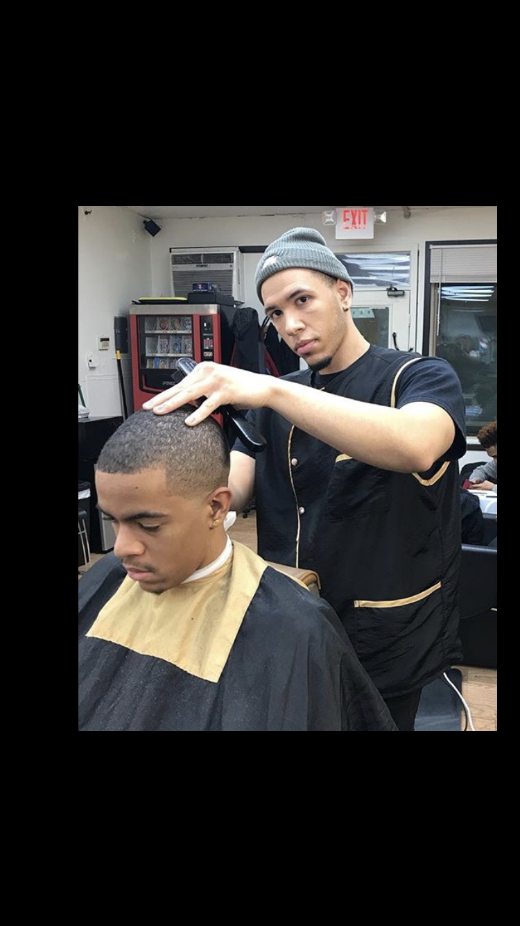 Latin Touch Barber Shop | 127 S Washington Ave, Bergenfield, NJ 07621 | Phone: (201) 374-1979