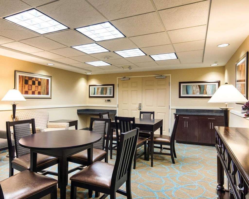 Suburban Extended Stay Hotel Quantico | 3097 Jefferson Davis Hwy, Stafford, VA 22554, USA | Phone: (540) 288-9051