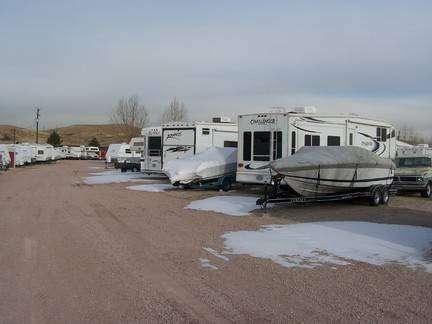 Peties RV & Boat Storage | 5699 N Peterson Rd, Sedalia, CO 80135 | Phone: (303) 885-7830