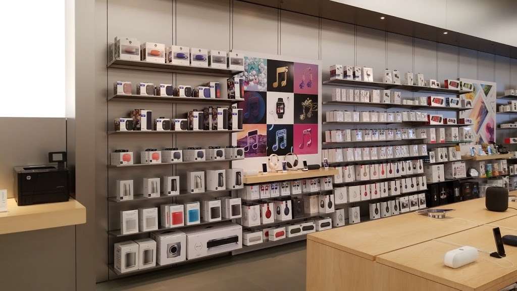 Apple Garden State Plaza | 1 Garden State Plaza Blvd, Paramus, NJ 07652, USA | Phone: (201) 975-9500