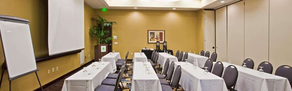 Holiday Inn Titusville - Kennedy Space Ctr | 4715 Helen Hauser Blvd, Titusville, FL 32780, USA | Phone: (321) 383-0200