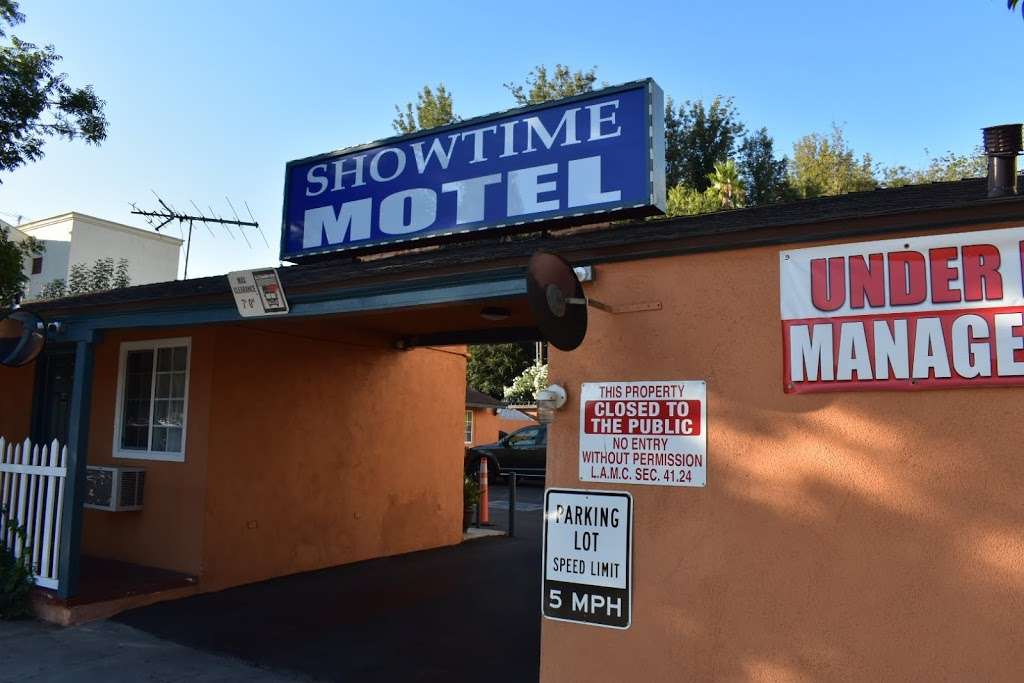 SHOWTIME MOTEL | 11122 Ventura Blvd, Studio City, CA 91604, USA | Phone: (747) 203-1647