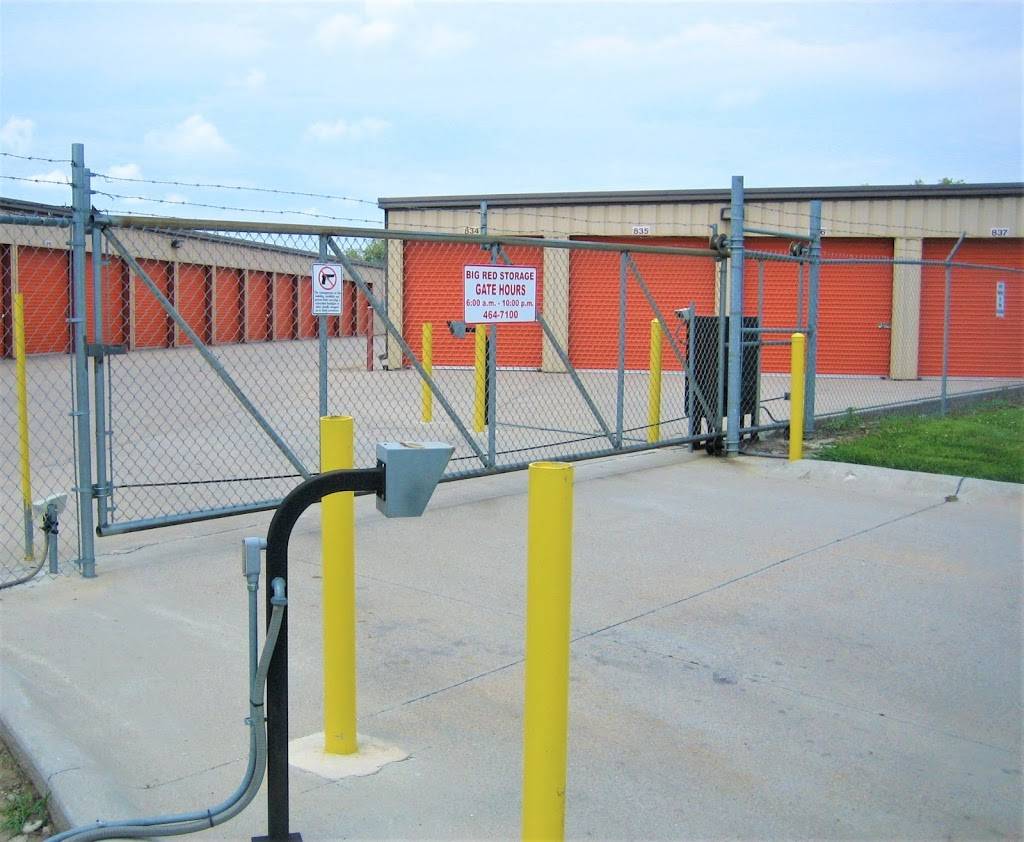 Big Red Self Storage | 7001 Custer St, Lincoln, NE 68507, USA | Phone: (402) 464-7100