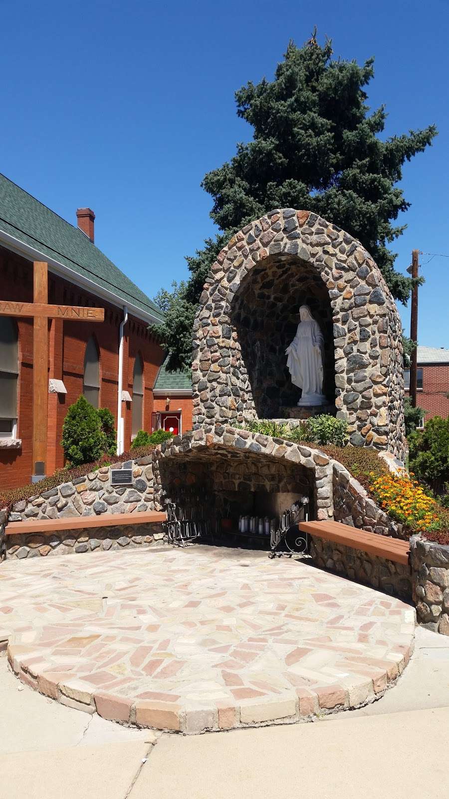 Saint Joseph Polish Catholic Church | 517 E 46th Ave, Denver, CO 80216, USA | Phone: (303) 296-3217