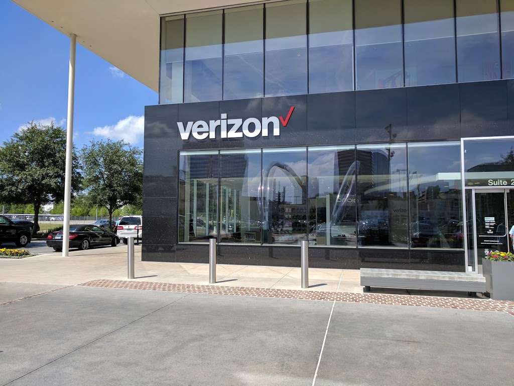 Verizon | 1700 Post Oak Blvd, 2 BLVD Place Suite 110, Houston, TX 77056 | Phone: (713) 960-8585