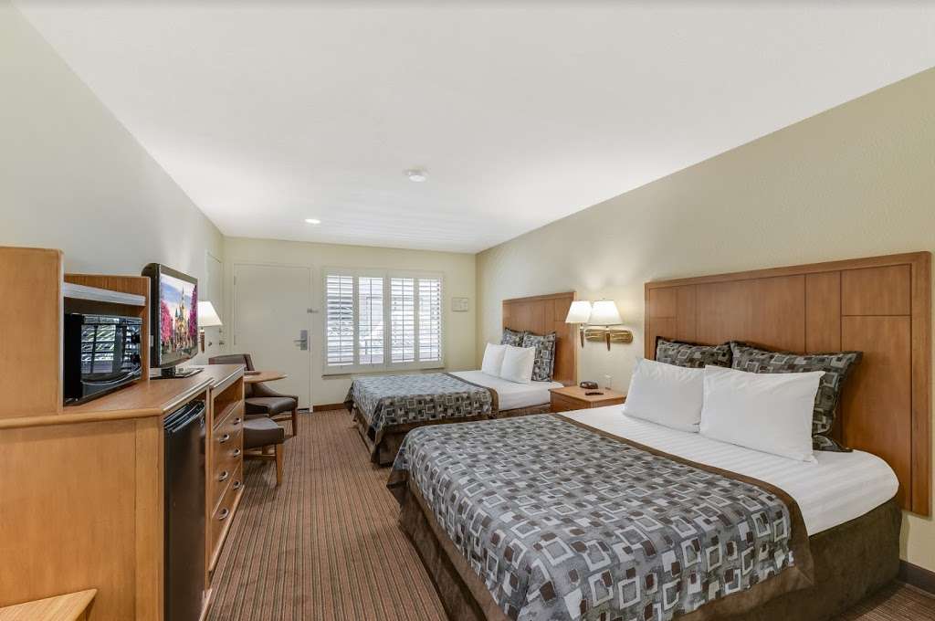 Anaheim Desert Inn and Suites | 1600 S Harbor Blvd, Anaheim, CA 92802 | Phone: (714) 772-5050