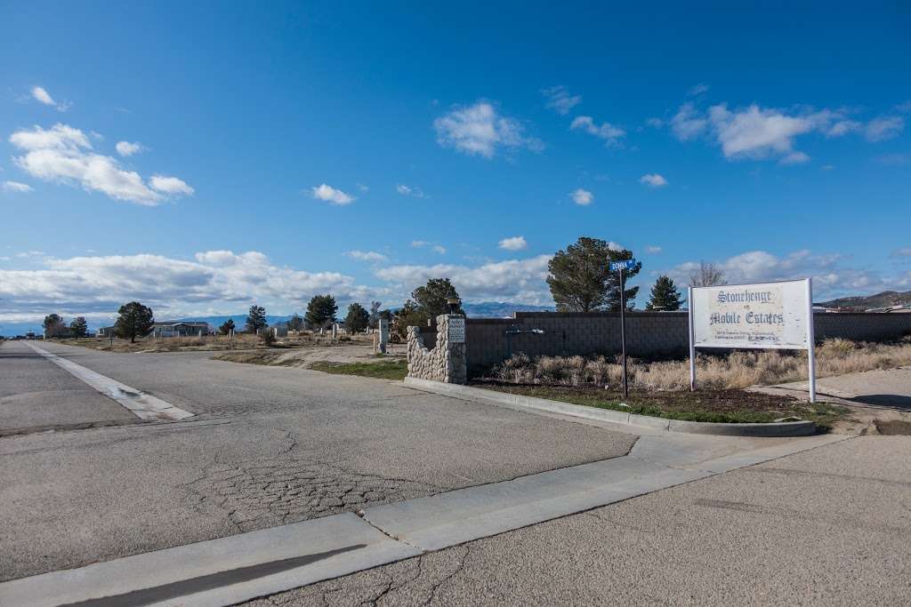 Stonehenge Mobile Estates | 2180-2198 Donna Dr, Rosamond, CA 93560, USA | Phone: (661) 256-7626