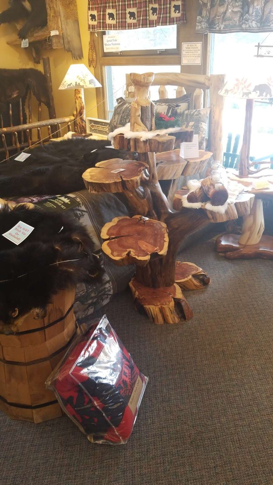 Mad Moose | 900 Moraine Ave, Estes Park, CO 80517 | Phone: (866) 906-6673