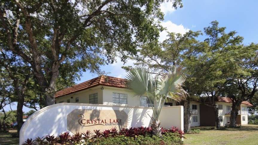 Crystal Lake Apartments | 2545 NW 207th St, Miami Gardens, FL 33056, USA | Phone: (305) 625-6586