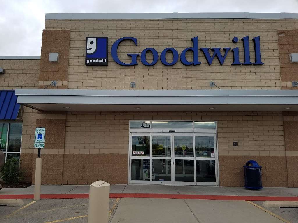 Goodwill Store & Donation Center | 1360 Airport Rd, Romeoville, IL 60446, USA | Phone: (815) 254-1353