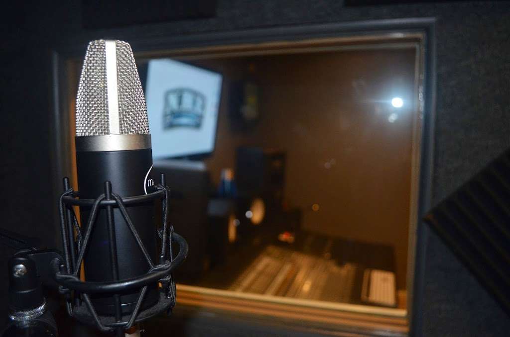 Nubreed Studios | 431 Gaston Foster Rd, Orlando, FL 32807, USA | Phone: (407) 737-2793