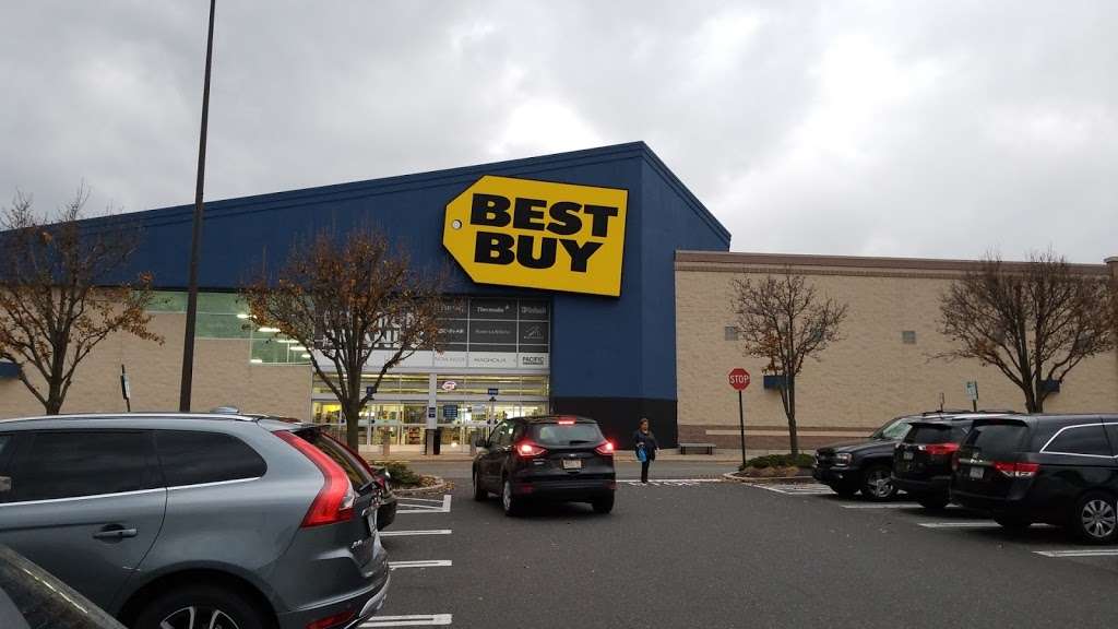 Best Buy | 2010 Chemical Rd, Plymouth Meeting, PA 19462, USA | Phone: (610) 567-2835