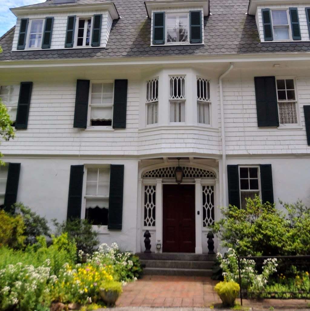 Wilderness Bed & Breakfast | 2 Thistle Rd, Catonsville, MD 21228 | Phone: (410) 744-0590