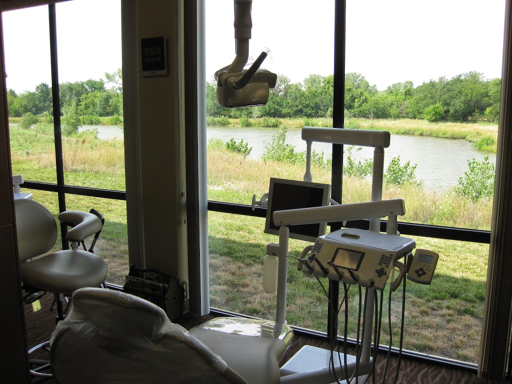 Maple Park Dental Centre | 415 South 119th St W, Wichita, KS 67235 | Phone: (316) 941-5997