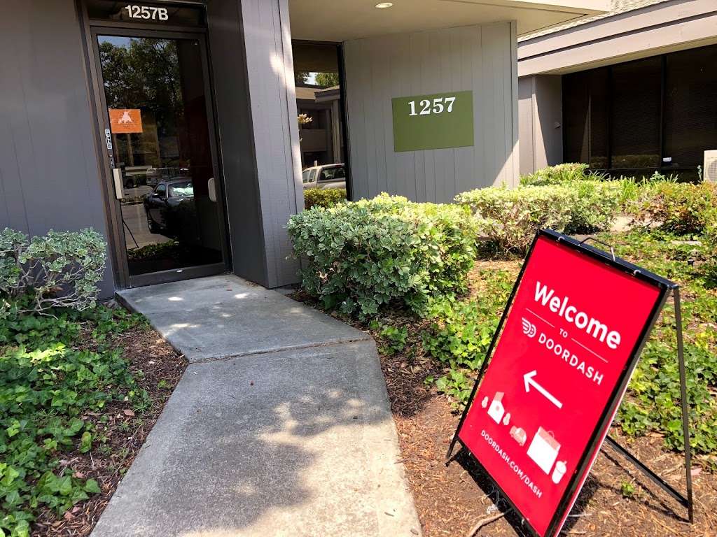 DoorDash On-Boarding Center - Santa Clara/Sunnyvale | 1257B, Oakmead Pkwy, Sunnyvale, CA 94085