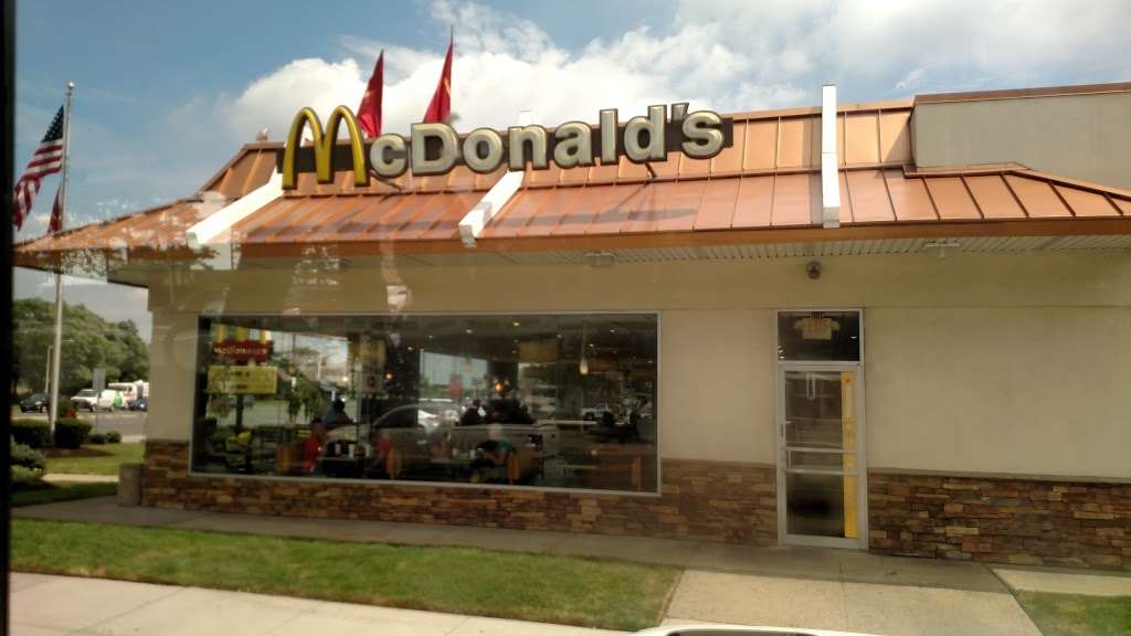 McDonalds | 1110 Hempstead Turnpike, Uniondale, NY 11553 | Phone: (516) 292-5944