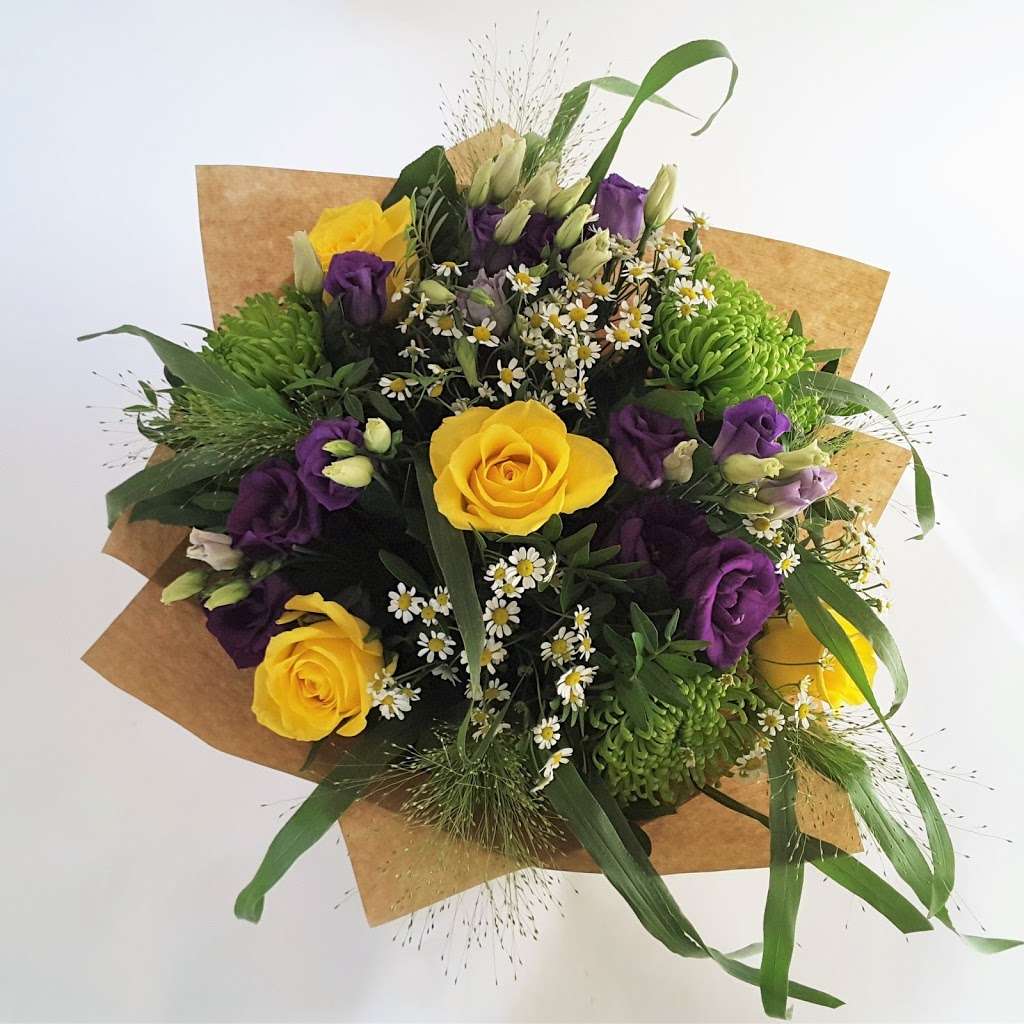 Seasons Florists | 253 Coombe Ln, Wimbledon, London SW20 0RH, UK | Phone: 020 8947 6654