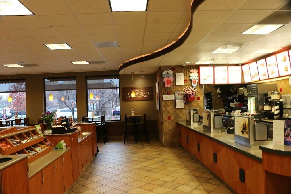 Chick-fil-A | 12087 S Blackbob Rd, Olathe, KS 66062, USA | Phone: (913) 829-7600