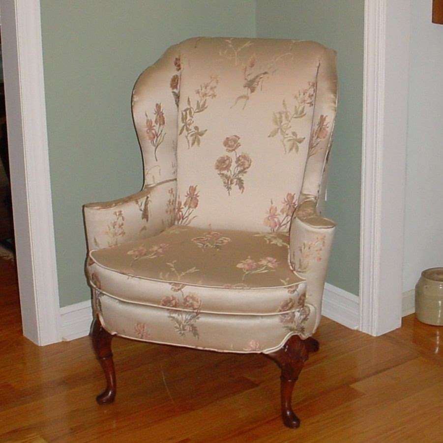 Colonial Upholstery & Design | 1112 Ogletown Rd, Newark, DE 19711, USA | Phone: (302) 366-8588