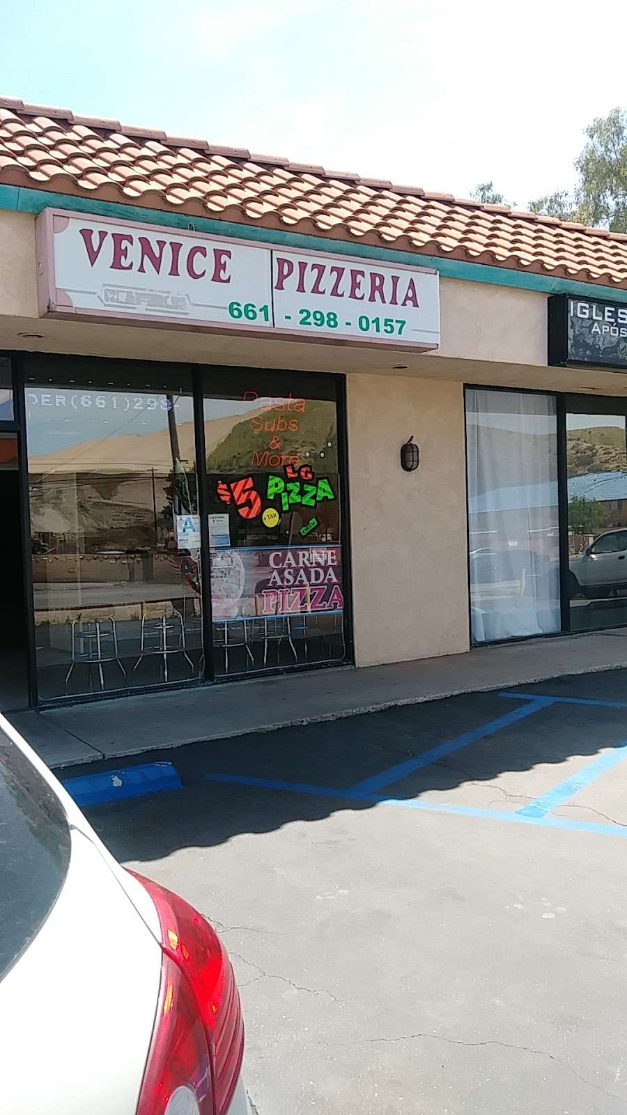 Venice Pizzeria | 17806 Sierra Hwy, Santa Clarita, CA 91351 | Phone: (661) 298-0157
