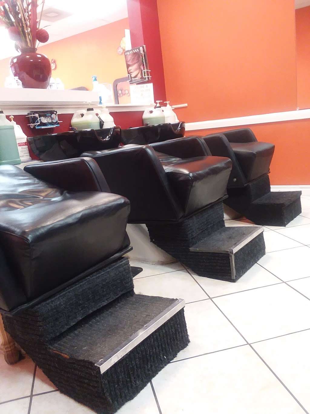 Dominican Beauty Salon | 19125 W Little York Rd, Katy, TX 77449, USA | Phone: (281) 463-2325