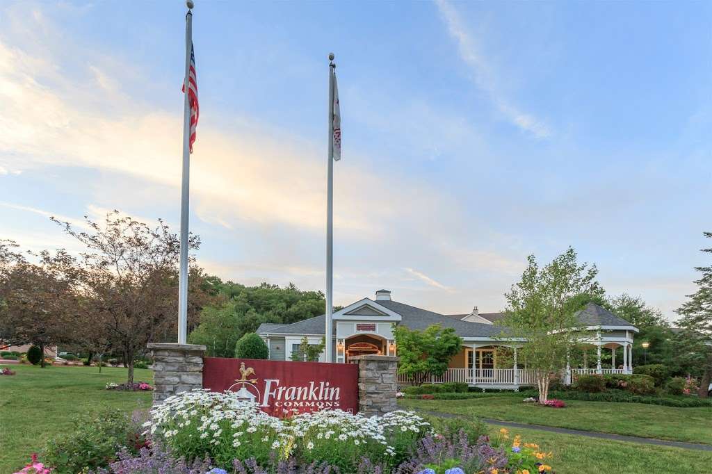 Franklin Commons Apartments | Eight Gatehouse Lane (Off Rt. 140, Franklin, MA 02038, USA | Phone: (508) 528-1888