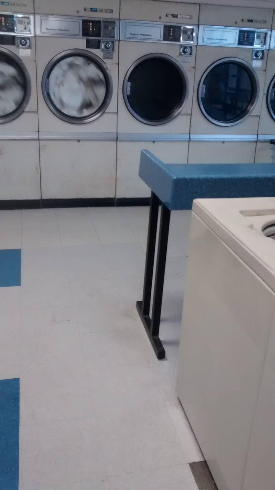 Star Coin Laundry & Bundle Services | 2825 Belt Line Rd #102, Garland, TX 75044, USA | Phone: (972) 414-1310