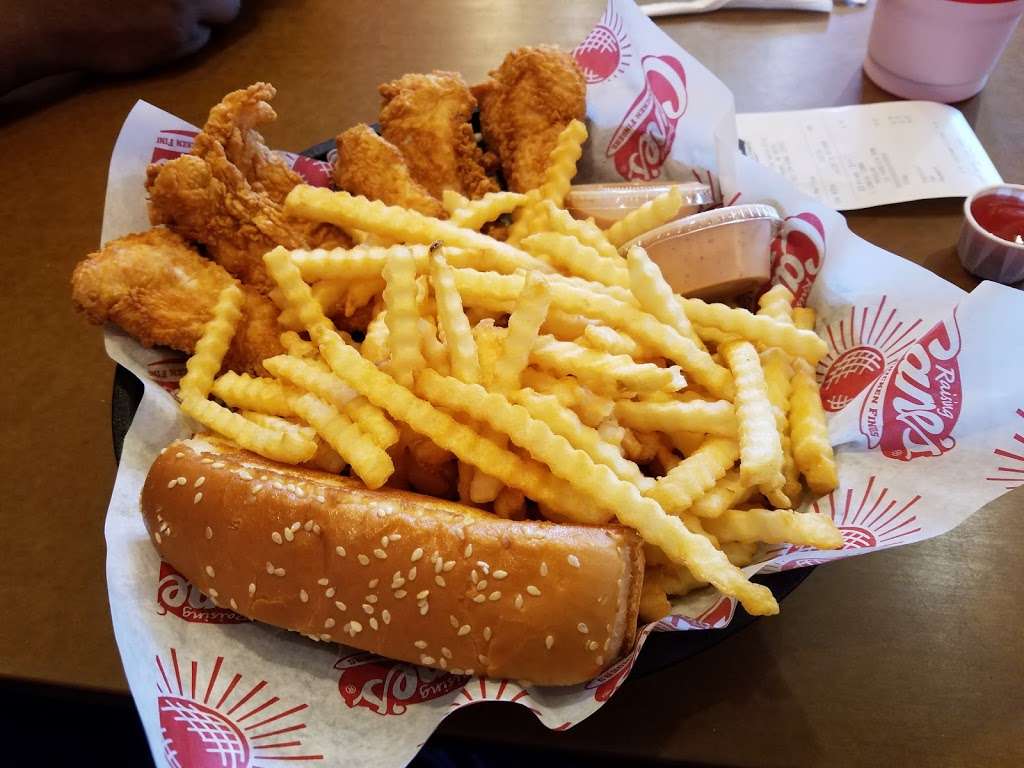 Raising Canes Chicken Fingers | 4655 W Charleston Blvd, Las Vegas, NV 89102, USA | Phone: (702) 294-2263