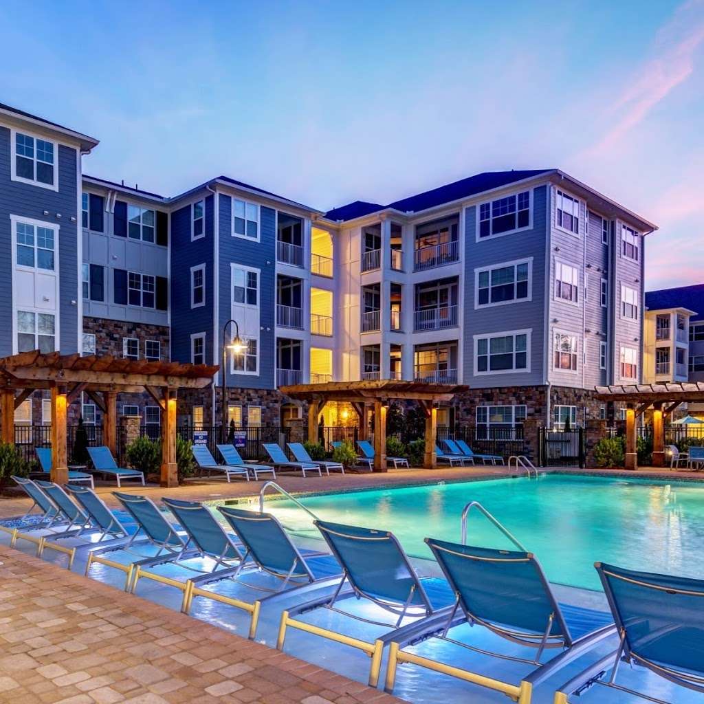 Element South Apartments | 15711 Clems Creek Lane, Charlotte, NC 28277 | Phone: (704) 542-0810