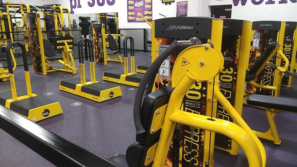 Planet Fitness | 4126 Elvis Presley Blvd, Memphis, TN 38116, USA | Phone: (901) 602-4900