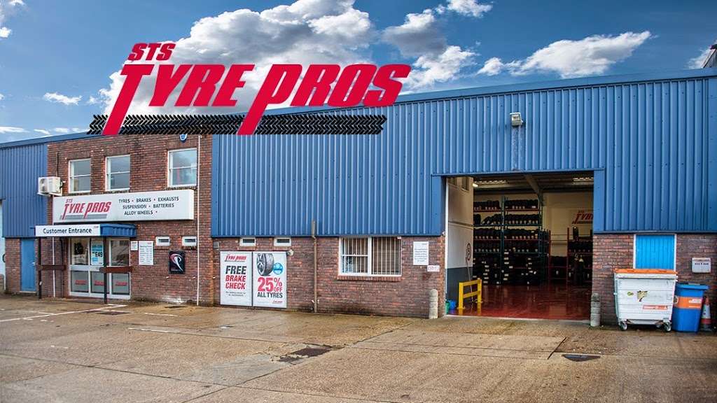 STS Tyre Pros East Grinstead | Unit 4A, Birches Industrial Estate, Imberhorne Ln, East Grinstead RH19 1XZ, UK | Phone: 01342 313079