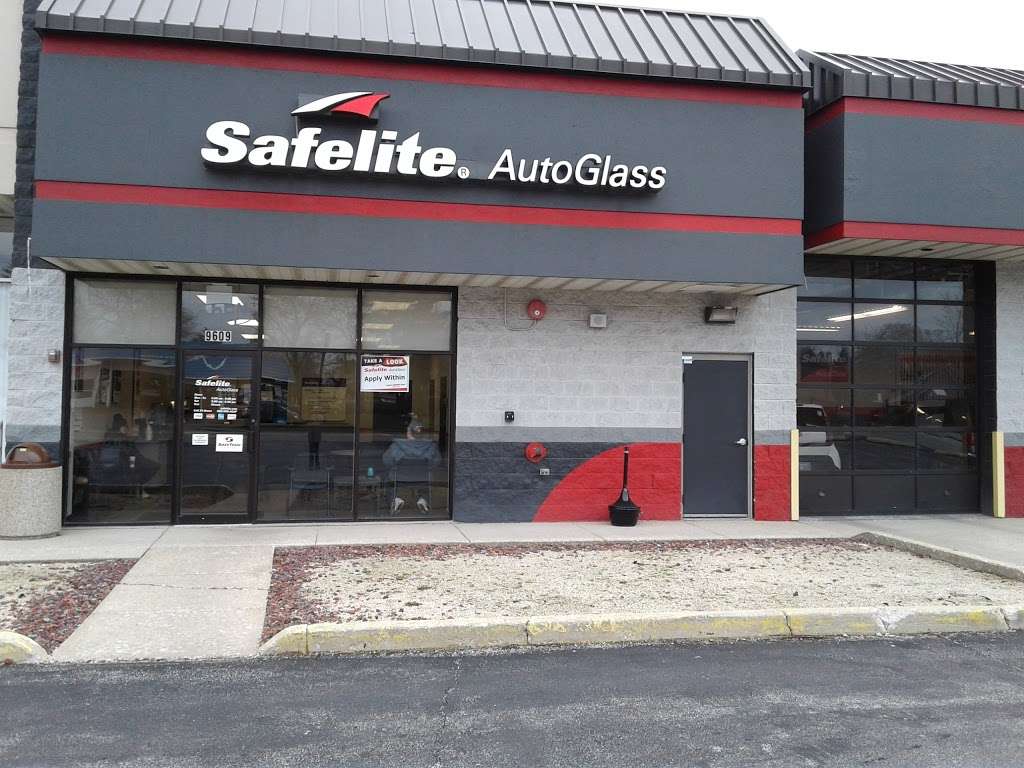 Safelite AutoGlass | 9609 SW Hwy, Oak Lawn, IL 60453, USA | Phone: (708) 572-4582