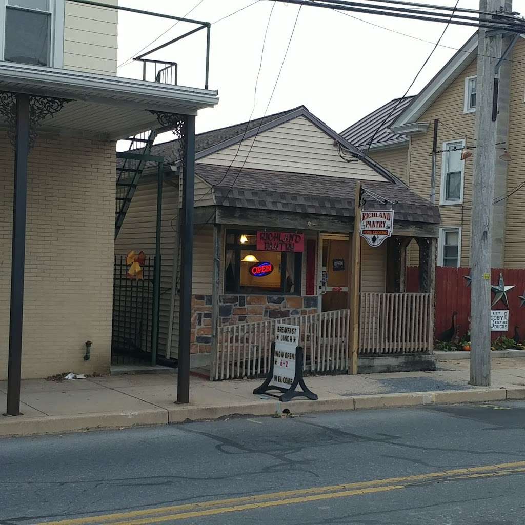 Roberts Diner In Richland | 15 E Main St, Richland, PA 17087, USA | Phone: (717) 644-7561