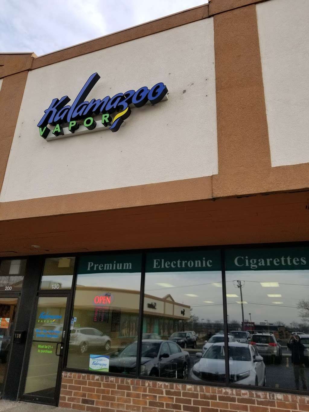 Kalamazoo Vapor - Gurnee | 1333 N Delany Rd, Gurnee, IL 60031, USA | Phone: (224) 656-5785