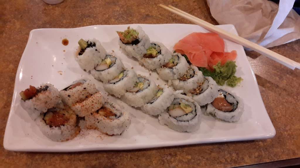 Kyoto Sushi & Grill | 6651 S Semoran Blvd #106, Orlando, FL 32822, USA | Phone: (407) 674-8752