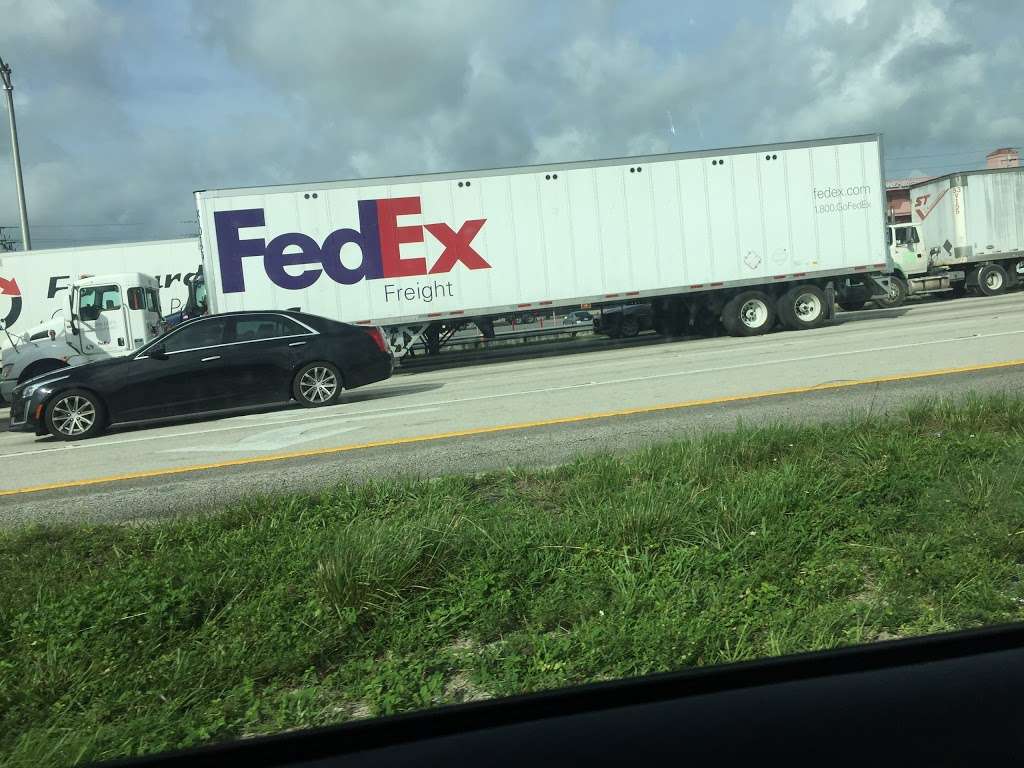 FedEx Freight | 10401 NW 121st Way, Medley, FL 33178, USA | Phone: (866) 841-8228