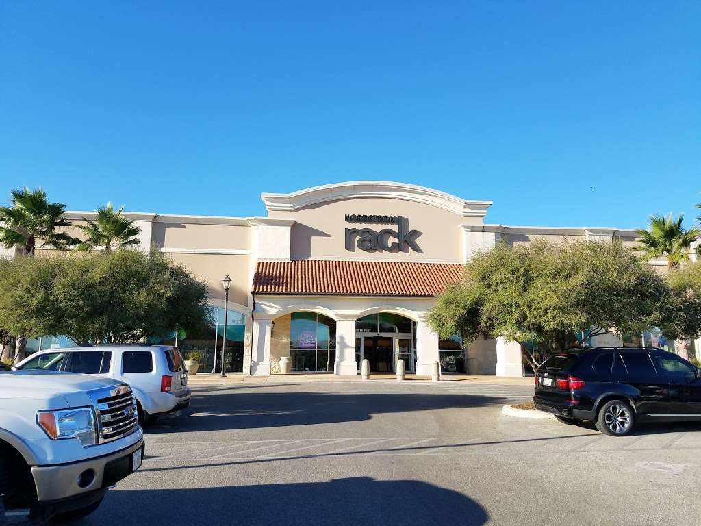 Nordstrom Rack The Rim | 5823 Worth Pkwy, San Antonio, TX 78257, USA | Phone: (210) 587-6644