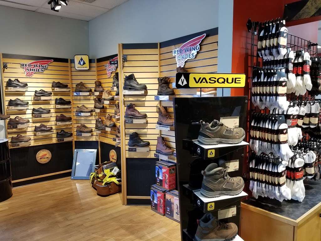 Red Wing - shoe store  | Photo 4 of 10 | Address: 935 E Hanna Ave, Indianapolis, IN 46227, USA | Phone: (317) 783-2442
