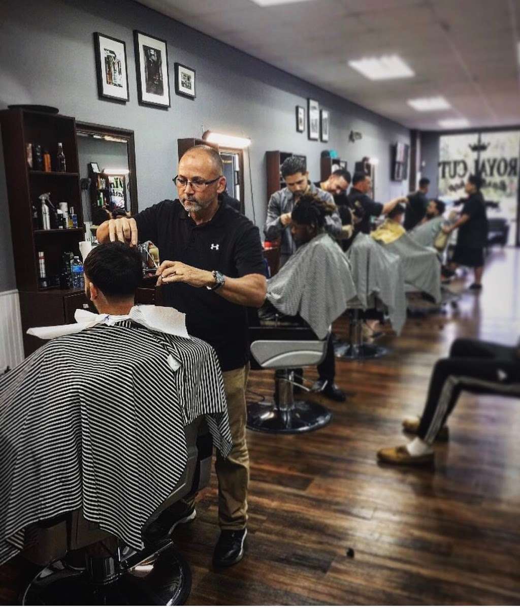 Royal Cut Barbershop | 3350 S Orange Blossom Trail, Kissimmee, FL 34746 | Phone: (407) 572-7159