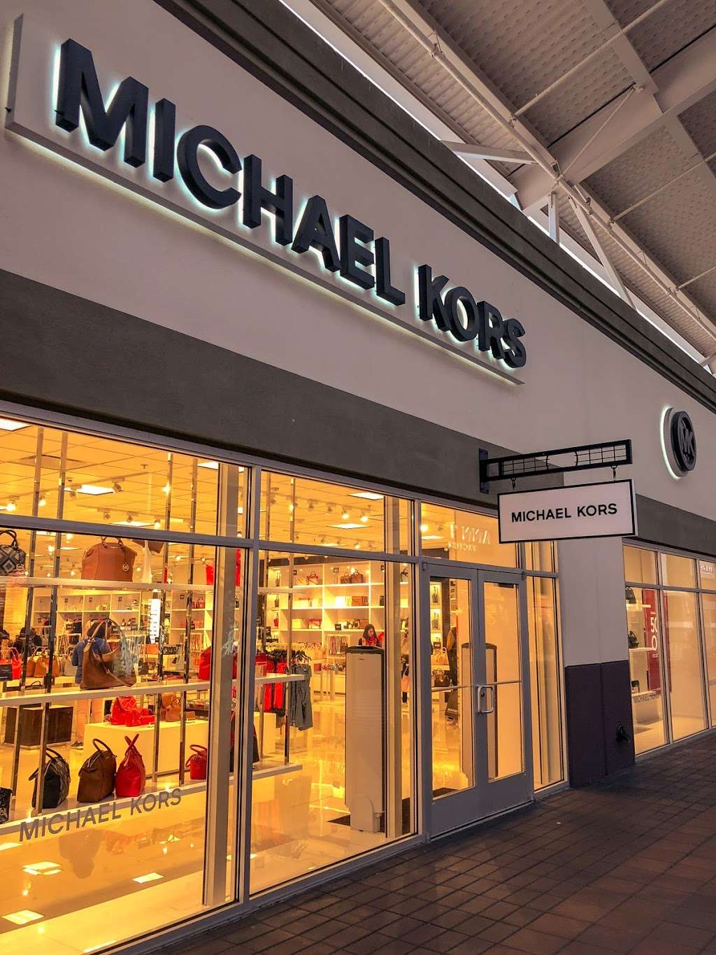 Michael Kors Outlet 3690 Livermore Outlets Dr Livermore CA 94551 Michael Kors Outlet 3690 Livermore Outlets Dr Livermore CA 94551
