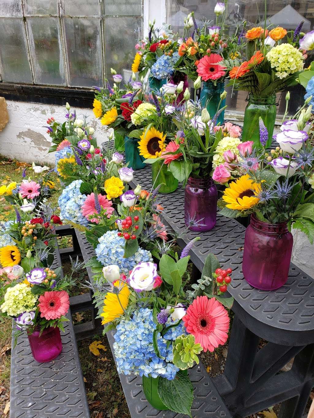 The Country Gardener | 617 W Greenville Rd, North Scituate, RI 02857, USA | Phone: (401) 647-2208