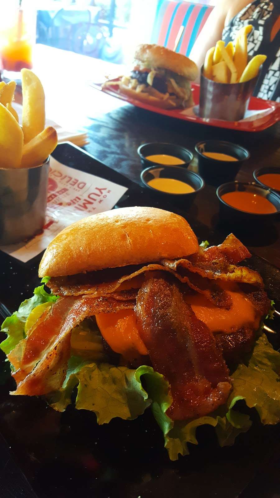 Red Robin Gourmet Burgers and Brews | 3903 Grand Ave, Chino, CA 91710, USA | Phone: (909) 591-7909