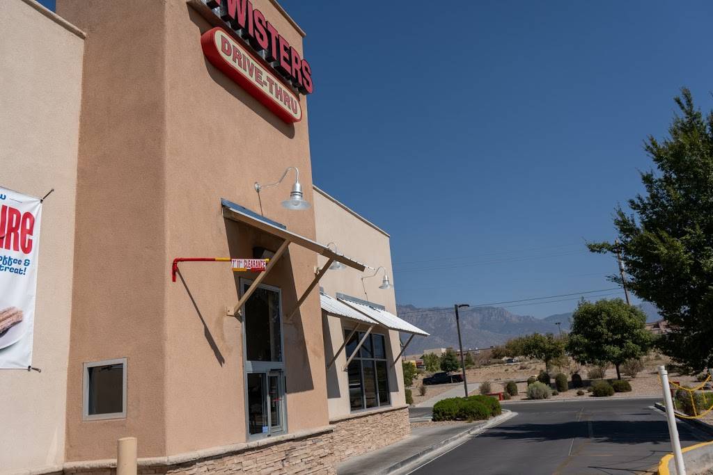 Twisters Burgers and Burritos | 2809 Juan Tabo Blvd NE, Albuquerque, NM 87112, USA | Phone: (505) 296-1575