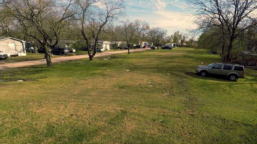 Suburban Mobile Home Park | 7638 Fairview St, Houston, TX 77041 | Phone: (832) 422-7368