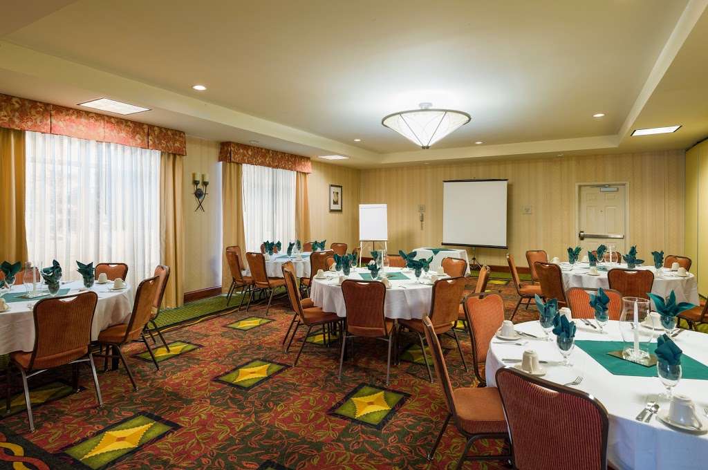 Hilton Garden Inn Dover | 1706 N Dupont Hwy, Dover, DE 19901, USA | Phone: (302) 674-3784