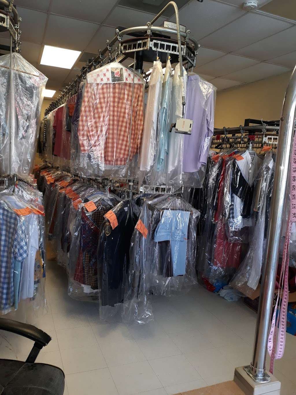 prestige dry cleaners | 6597, 26835 Cypresswood Dr #3, Spring, TX 77373, USA | Phone: (281) 907-0980