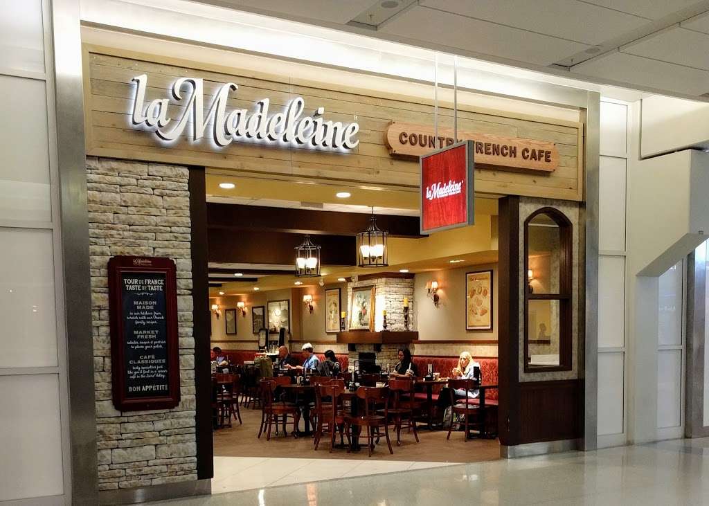 la Madeleine French Bakery & Café | Terminal A, 3200 E Airfield Dr, Dallas, TX 75261, USA