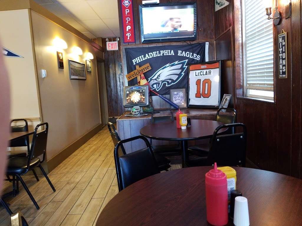 Joes Famous Wings & Wieners | 1802, 56 W Main St, Leola, PA 17540, USA | Phone: (717) 556-0676